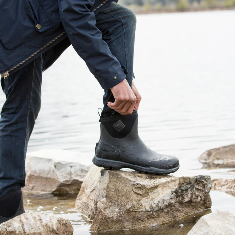 Muck Footwear Men ARCTIC EXCURSION ANKLE BLACK/GREY - Image 2