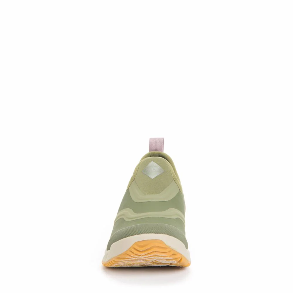 Muck Footwear Women OUTSCAPE LOW OLIVE - Image 7